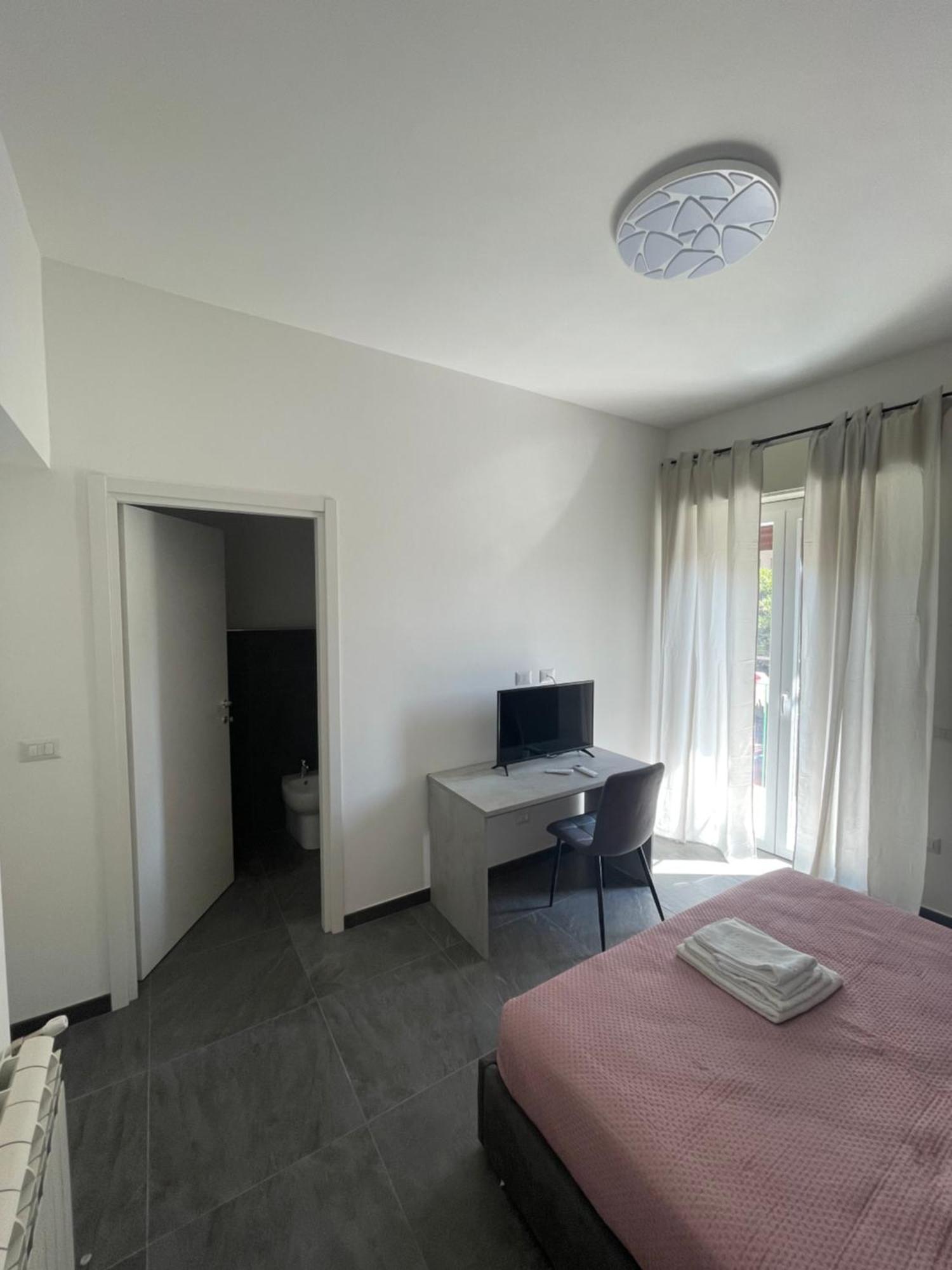 Leos Rooms كالتانيسيتا المظهر الخارجي الصورة