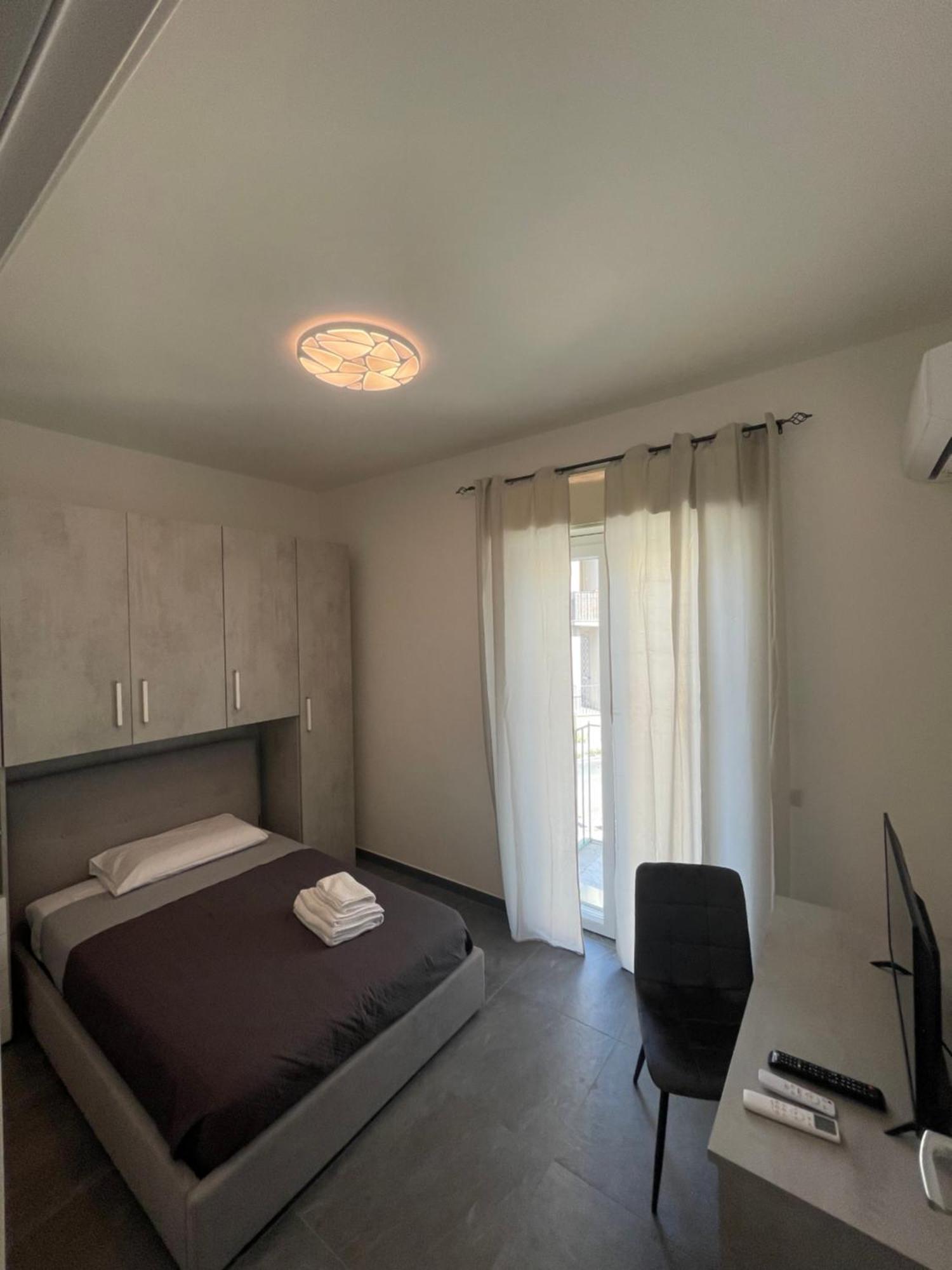 Leos Rooms كالتانيسيتا المظهر الخارجي الصورة